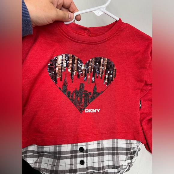 DKNY toddler sweater shirt Red with glitter sparkles /NY landscape size 2T - Picture 1 of 7